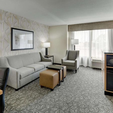 Drury Inn & Suites Birmingham Lakeshore Drive Extérieur photo