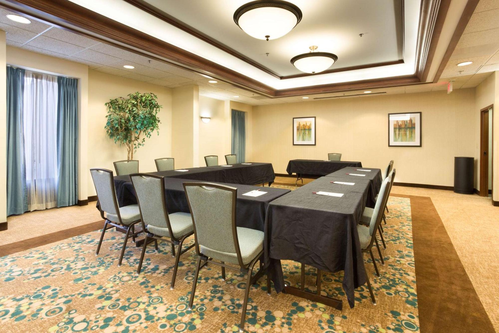 Drury Inn & Suites Birmingham Lakeshore Drive Extérieur photo