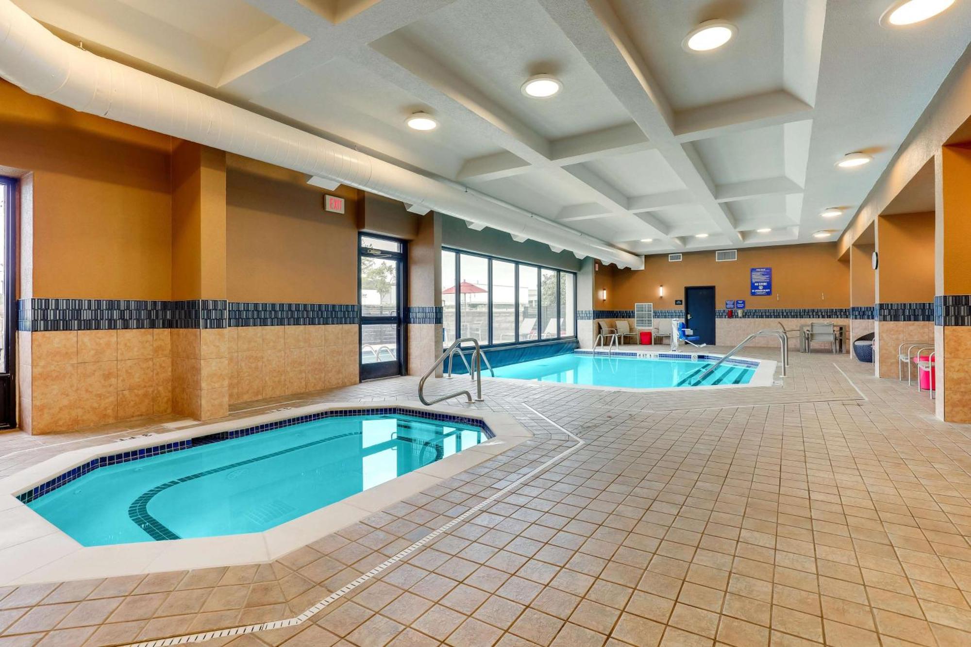 Drury Inn & Suites Birmingham Lakeshore Drive Extérieur photo