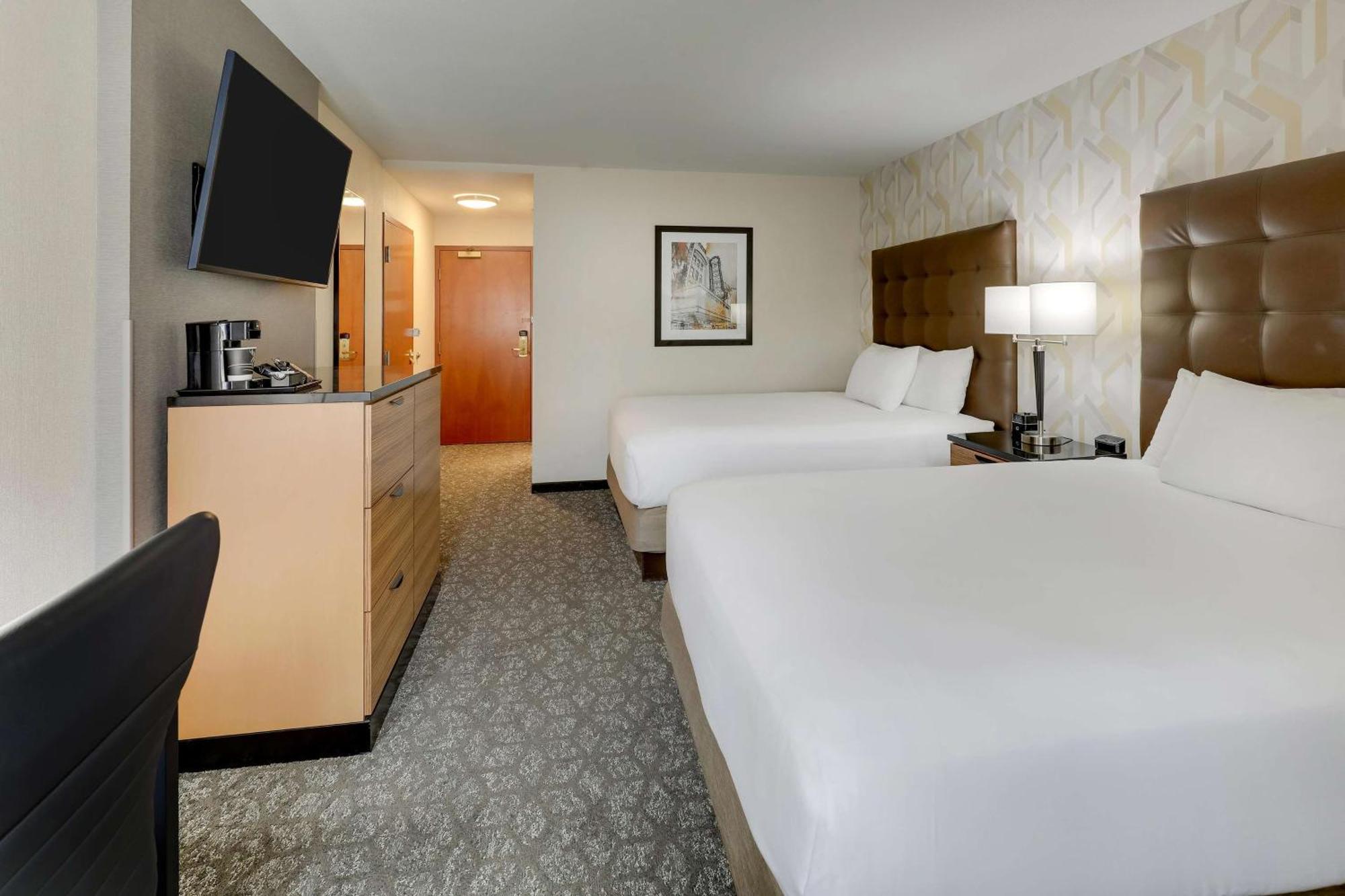 Drury Inn & Suites Birmingham Lakeshore Drive Extérieur photo