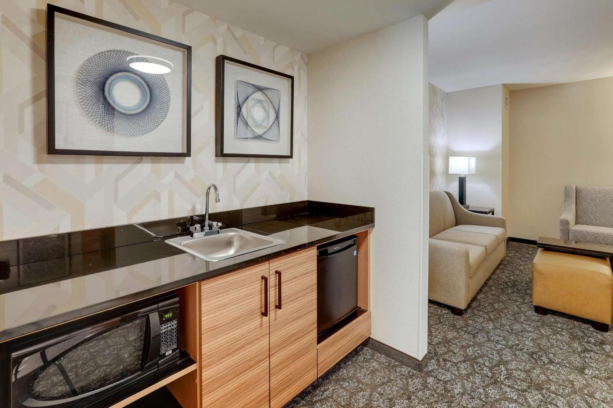 Drury Inn & Suites Birmingham Lakeshore Drive Extérieur photo