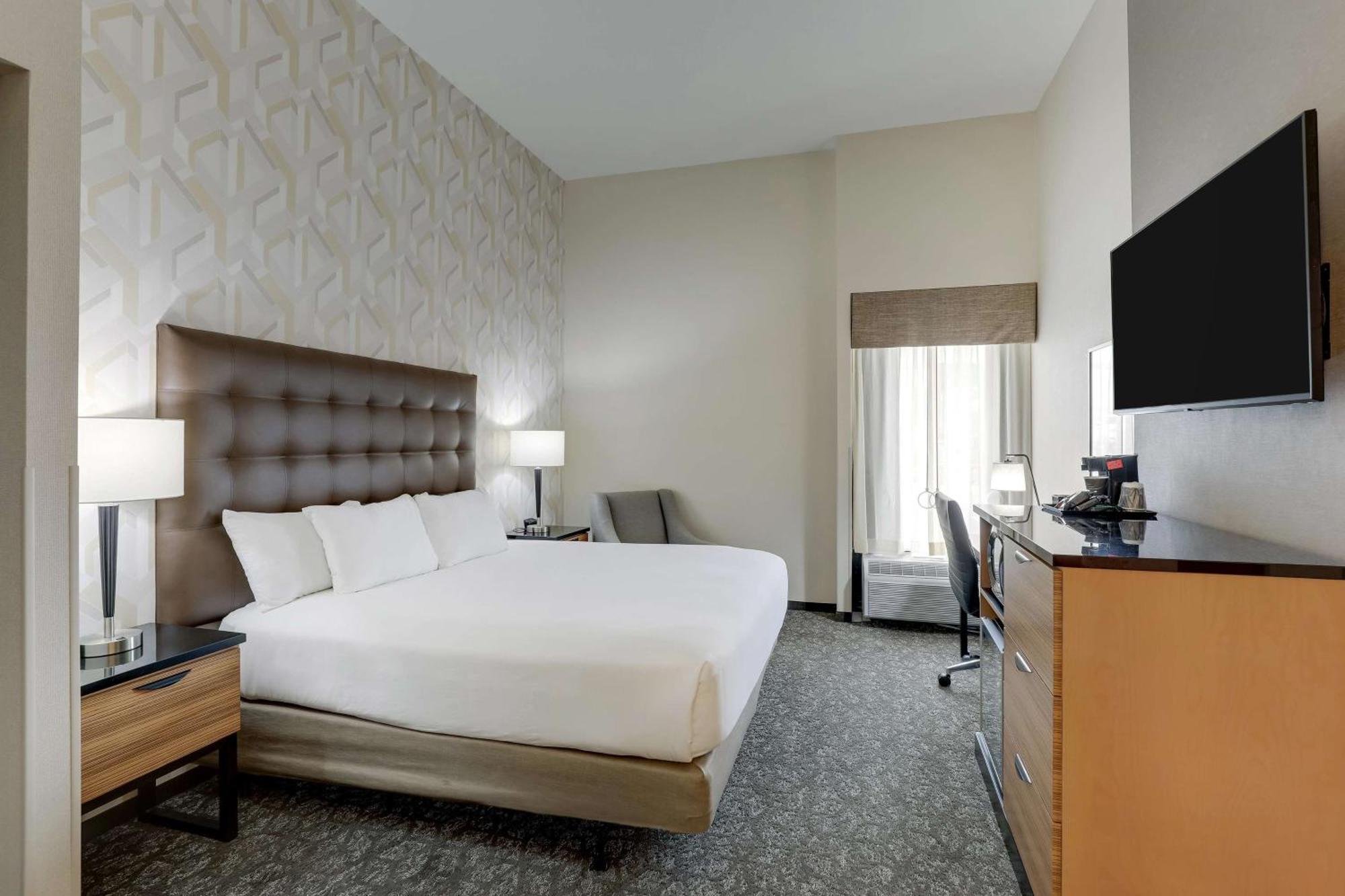 Drury Inn & Suites Birmingham Lakeshore Drive Extérieur photo