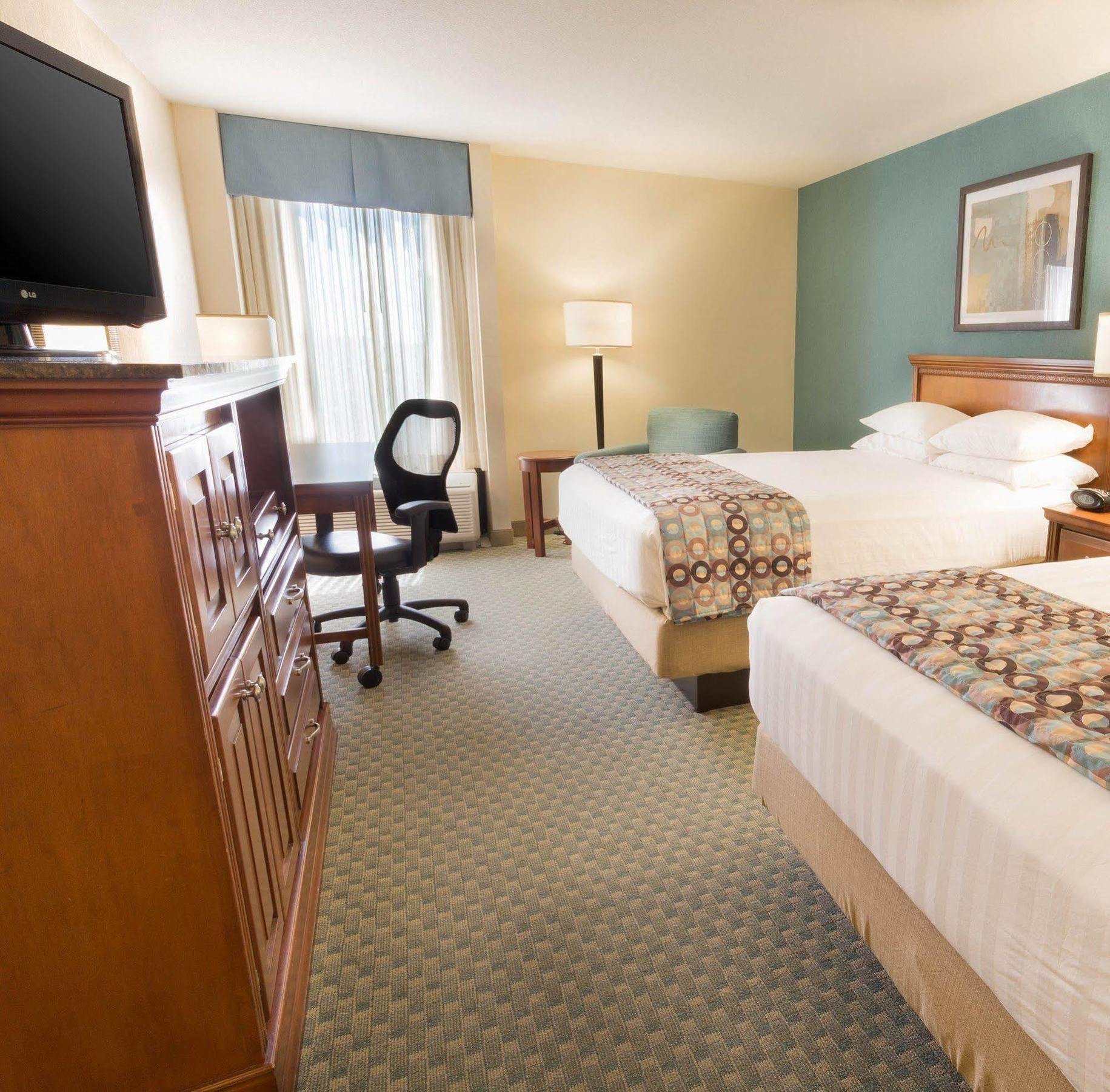 Drury Inn & Suites Birmingham Lakeshore Drive Extérieur photo